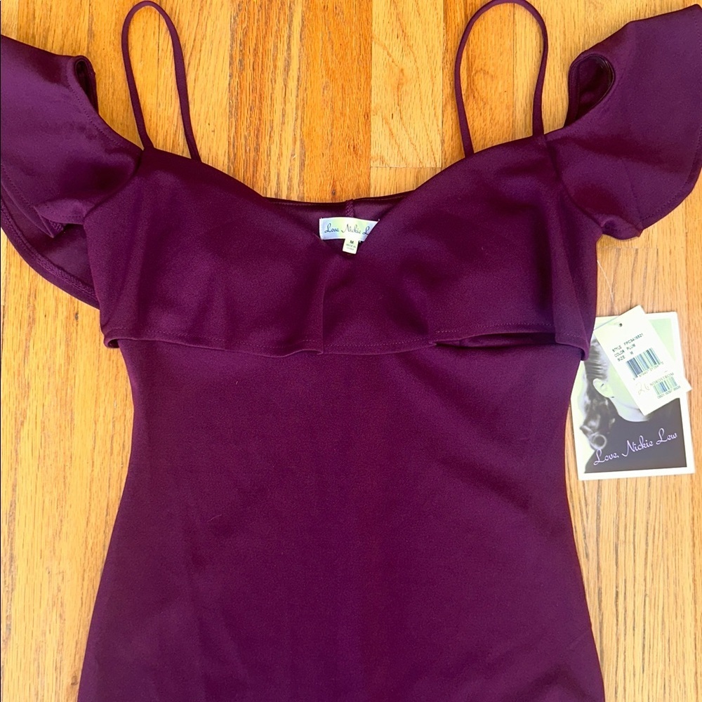 Elegant Burgundy Ruffle Dress - Picture 2 of 6